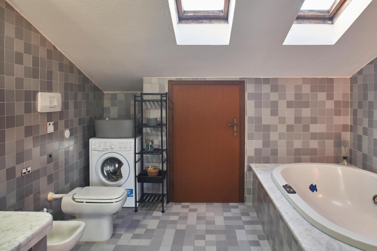 Little Brick House On Siena Hills With Balconiesアパートメント エクステリア 写真
