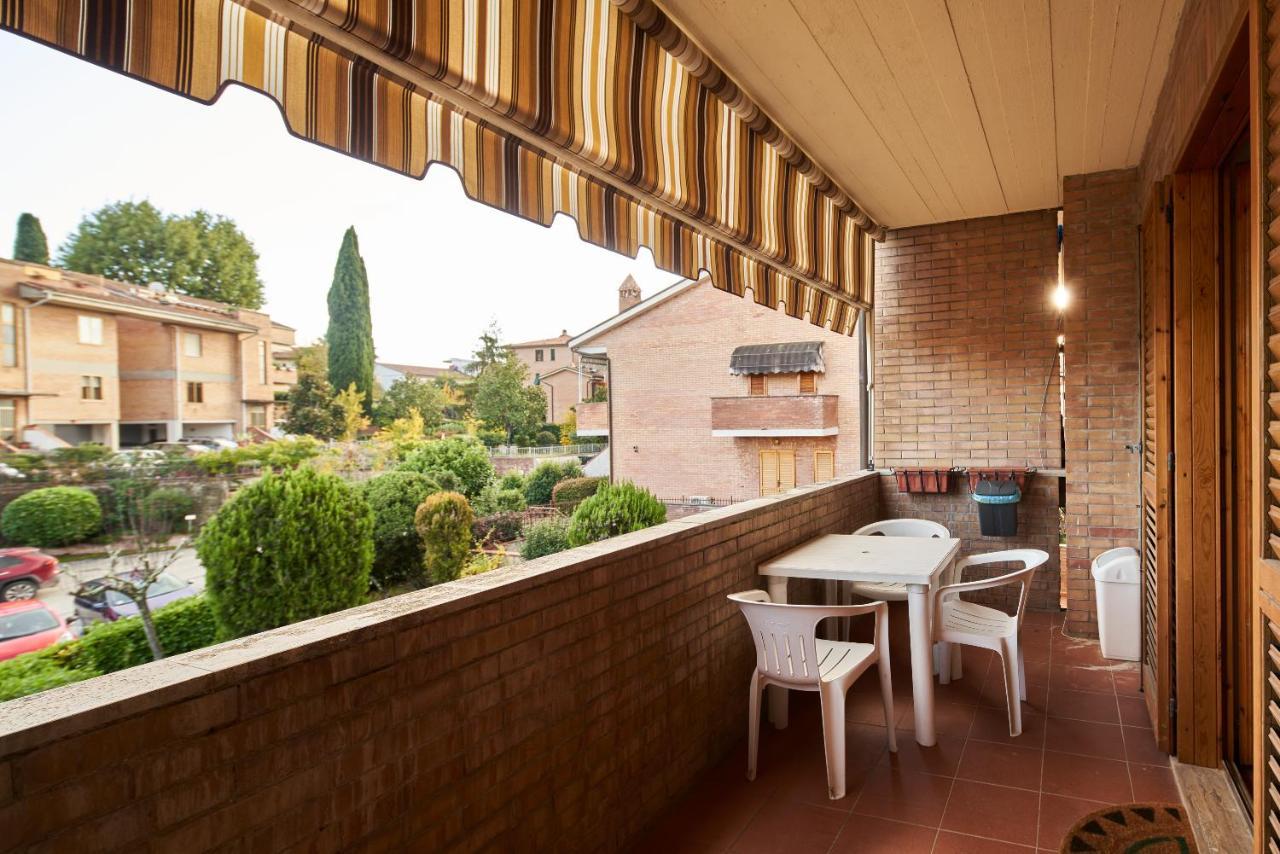 Little Brick House On Siena Hills With Balconiesアパートメント エクステリア 写真